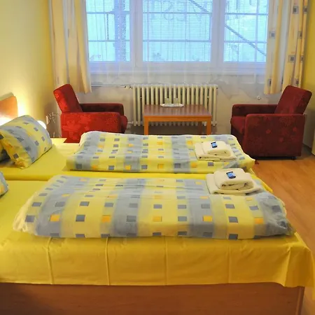 Komarov Hotel *